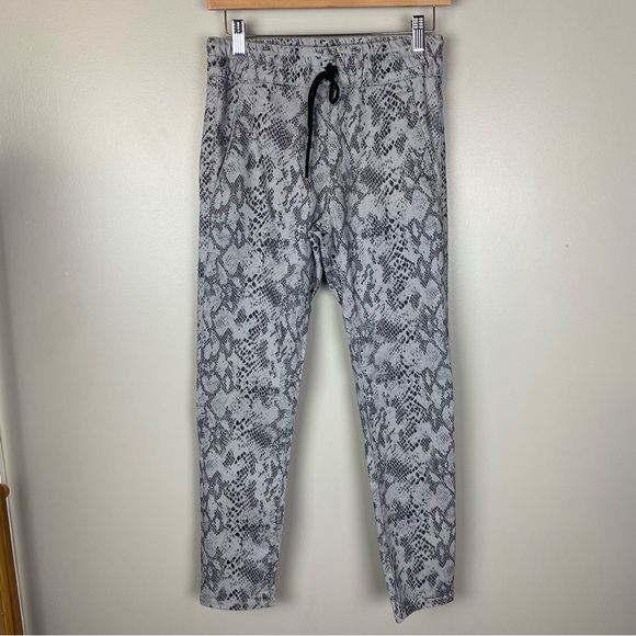 BEVYFLOG Bevy Flog Shely Ash Python Pant Size 26 - Picture 2 of 10